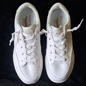 Skechers Arch Fit White Slip On Sneakers Lightweight Comfort